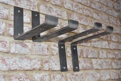 Heavy duty shelf brackets - ,